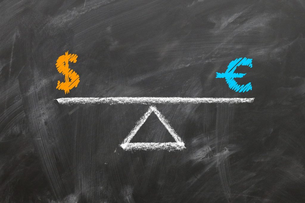 euro, dollar, parity-7317266.jpg