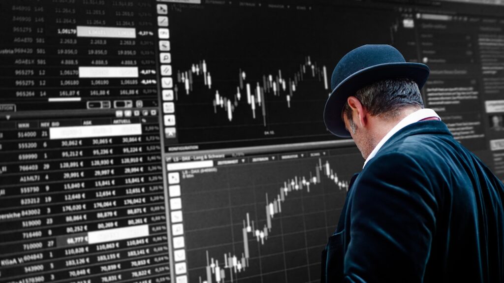 trader, city, london-5129770.jpg